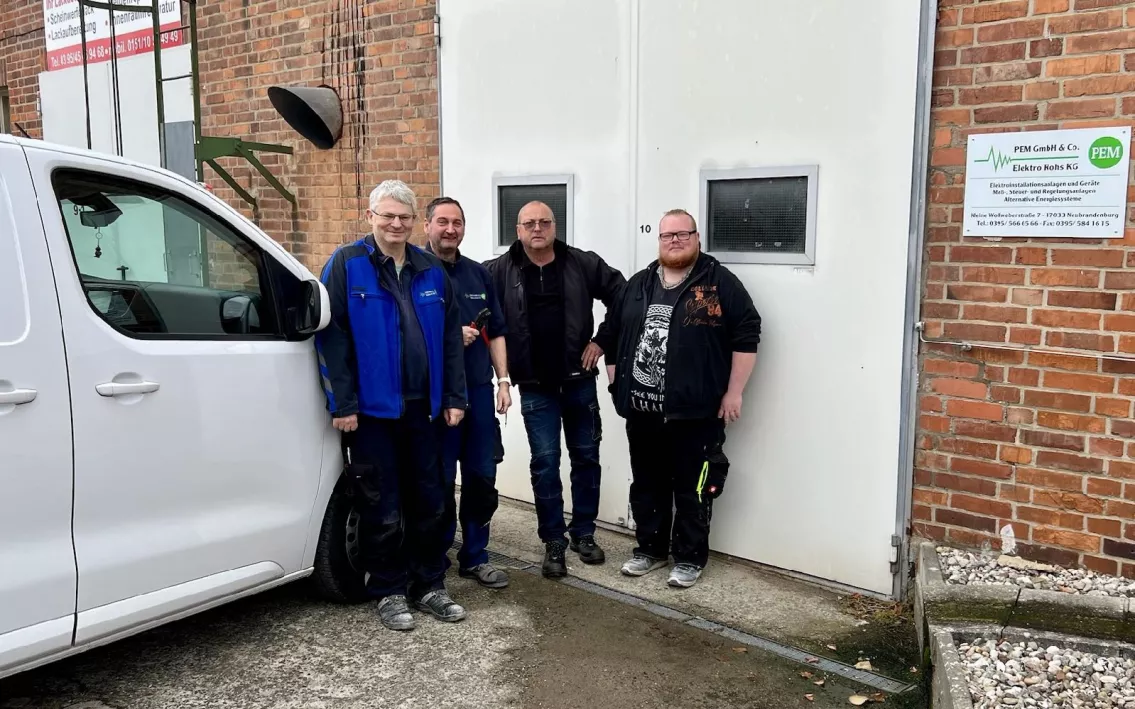 PEM GmbH & Co. Elektro Rohs KG - Teil des Mitarbeiterteams - 4