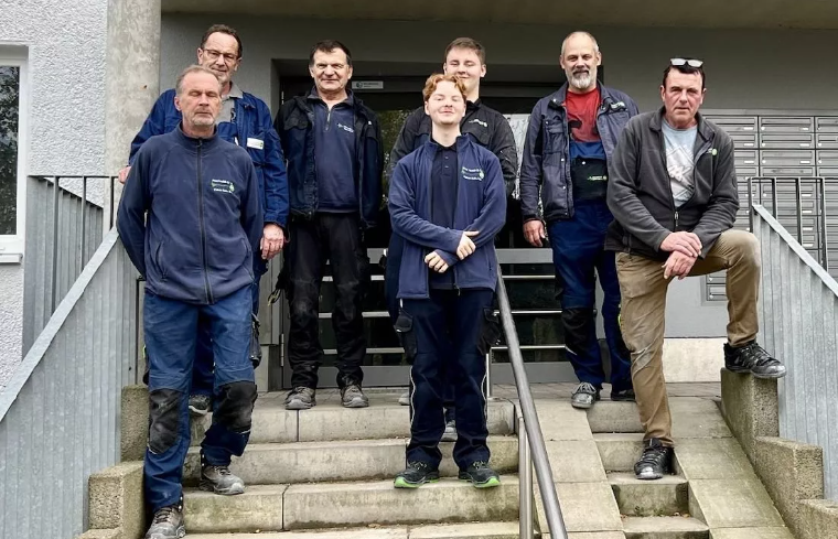 PEM GmbH & Co. Elektro Rohs KG - Teil des Mitarbeiterteams