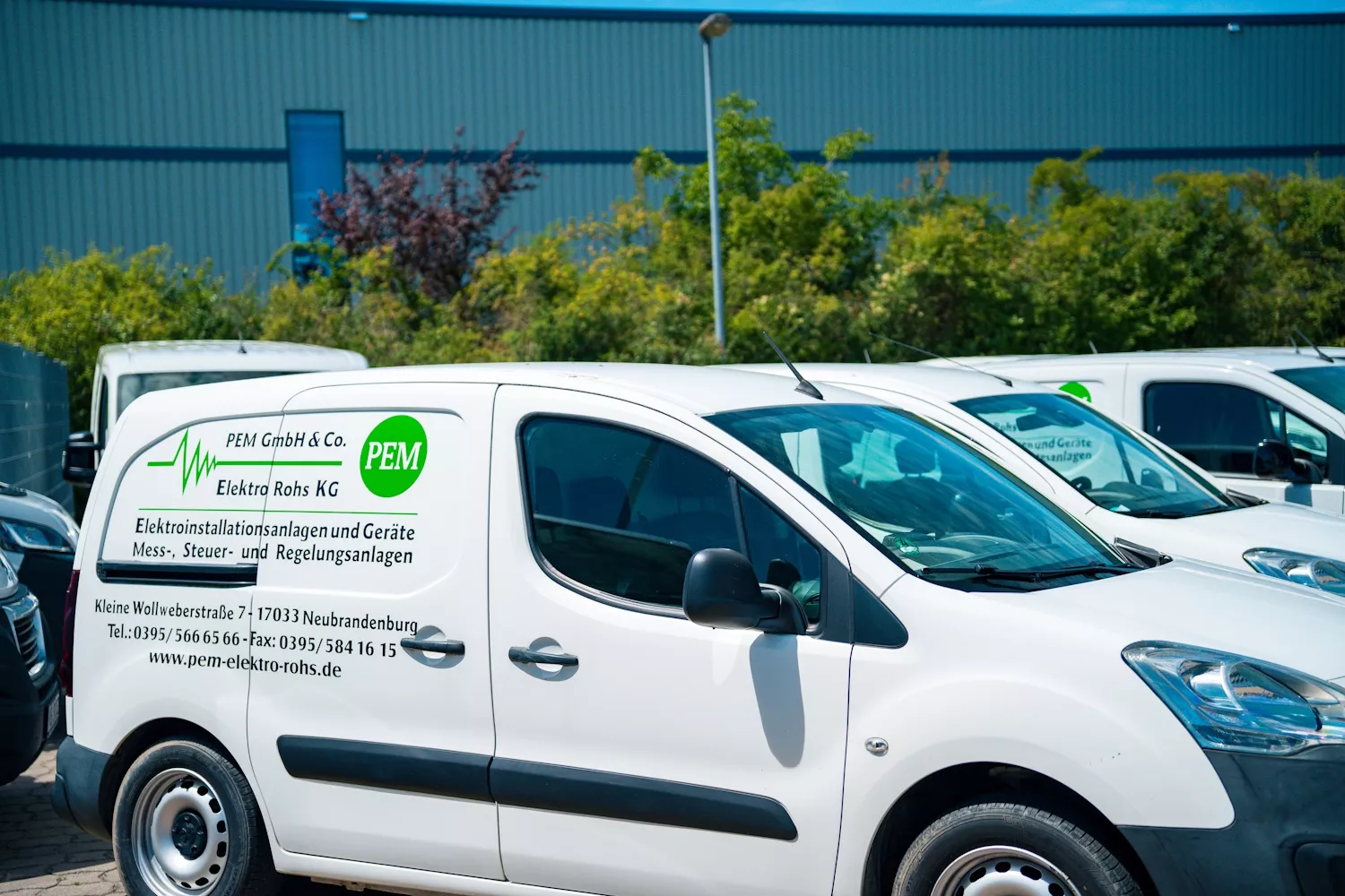PEM GmbH & Co. Elektro Rohs KG - Teil des Mitarbeiterteams - 4