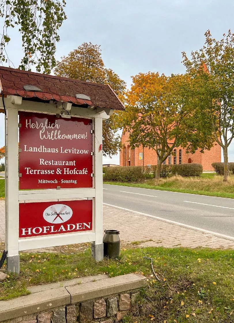 Familie Brion, Umbau und Erweiterung ihres Landhauses in Levitzow  An der Landstraße 13a   - PEM GmbH & Co. Elektro Rohs KG - 1