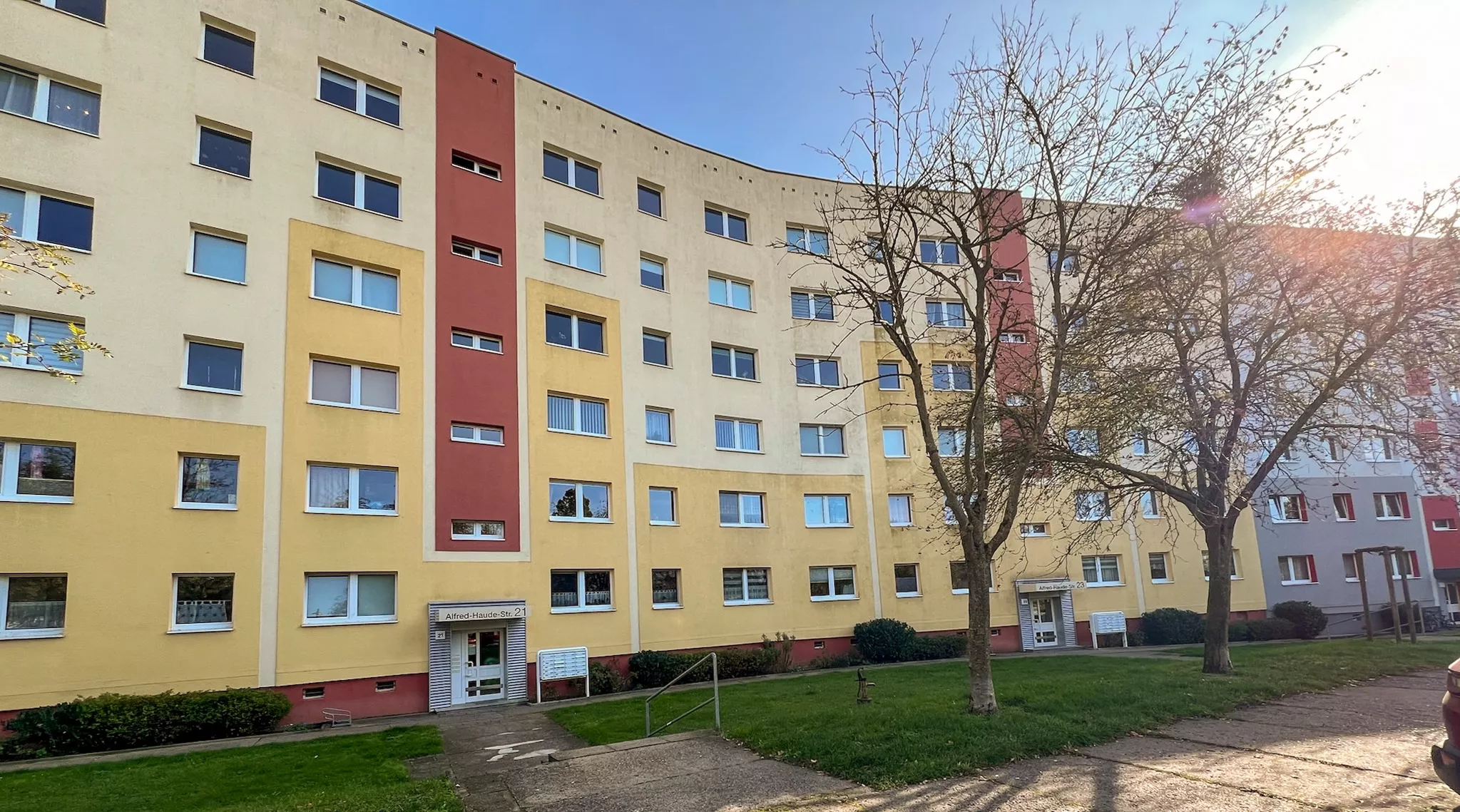 Grand City Proberty, Neubrandenburg Alfred-Haude-Straße 21-23 - PEM GmbH & Co. Elektro Rohs KG